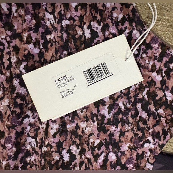 Johnny Was Calme Endurance Reversible Sports Bra. - Picture 3 of 7